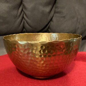 Vintage Hammered BRASS Bowl w/Scalloped Edges-4.25" H & 6.5" Dia.-Unmarked-VGUC